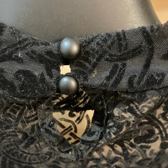 Disturbia Black Sheer Lace Blouse - Picture 5 of 8